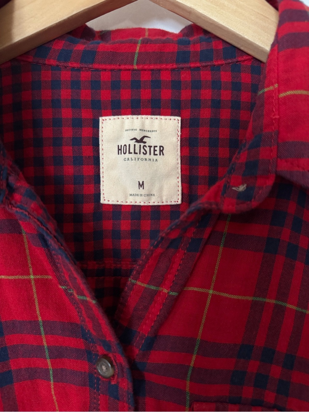 Hollister red and navy blue plaid long-sleeve button-up shirt - Picture 3 of 4